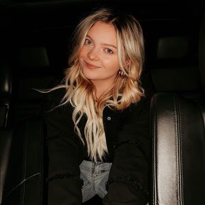 Meet your Posher, Vivian